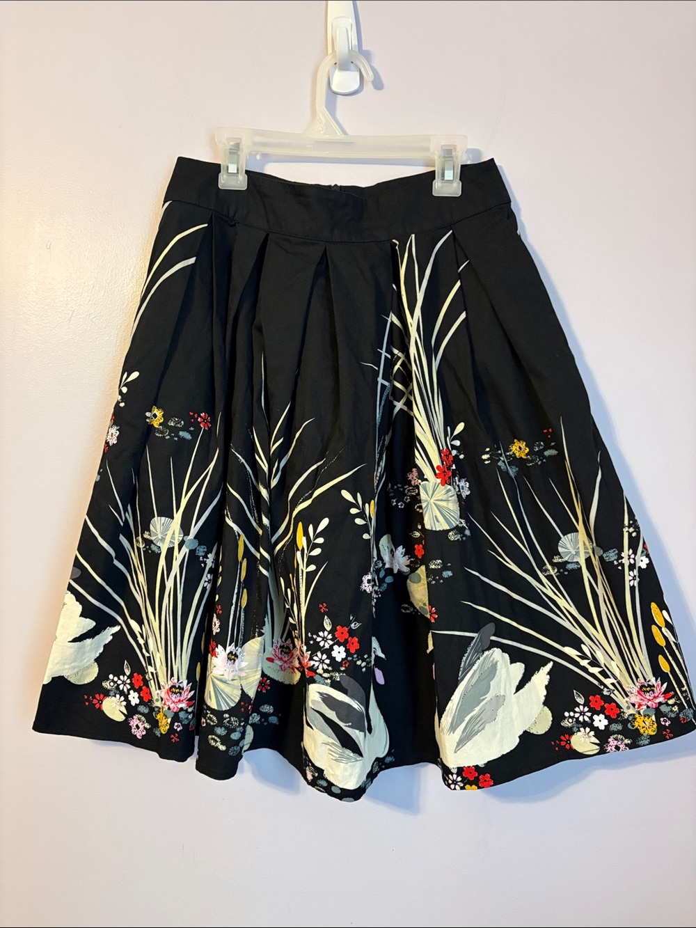 Swan Floral Novelty Pin Up Circle Skirt Knee Length Black size S